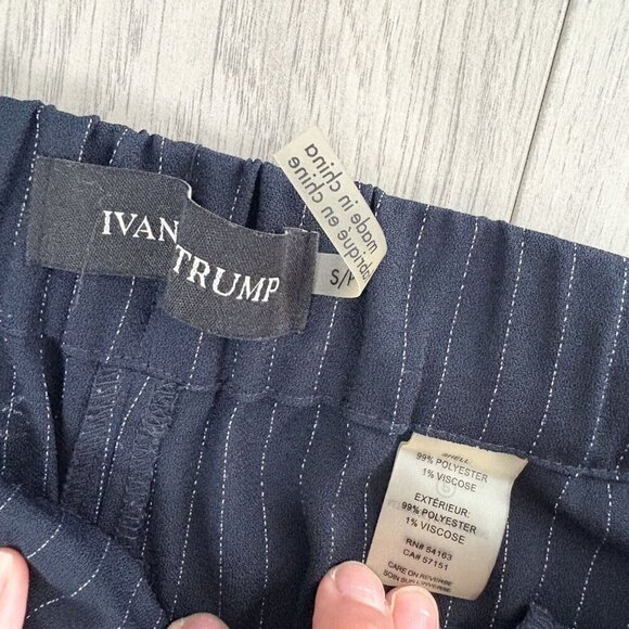 Ivanka Trump Womens Small Navy  Blue Pinstriped Cropped Pants Trousers - Picture 4 of 4